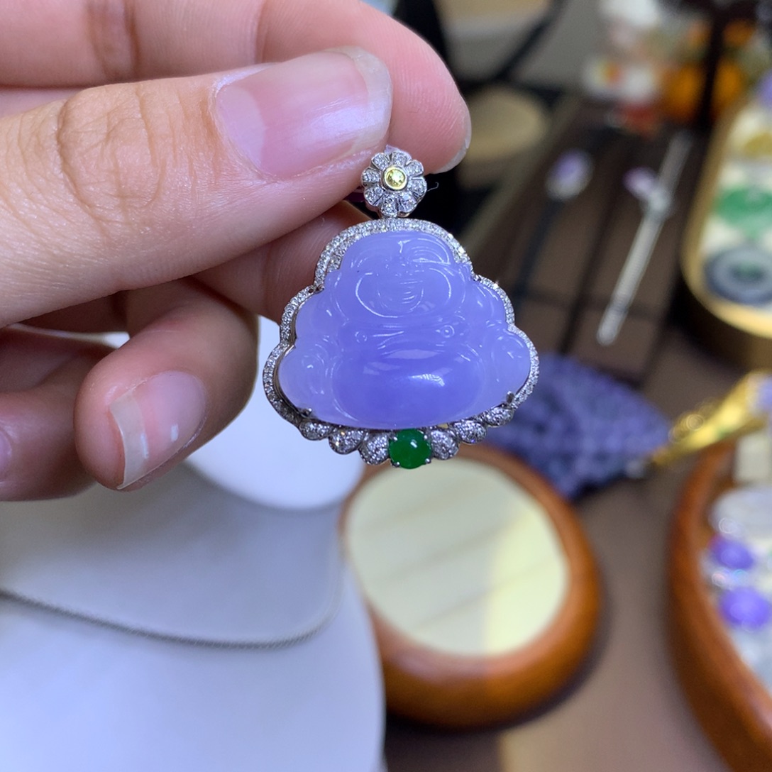 翡翠颈饰18K金镶嵌翡翠