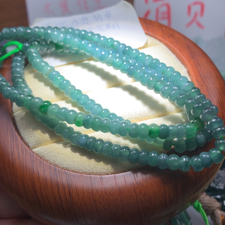 翡翠颈饰未镶嵌保真天然A货翡翠