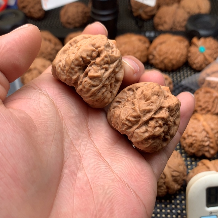 文玩核桃把件博*蛤蟆头