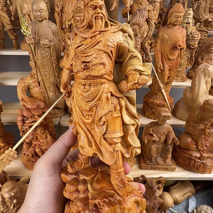 柏木（崖柏）好横刀关二爷微瑕