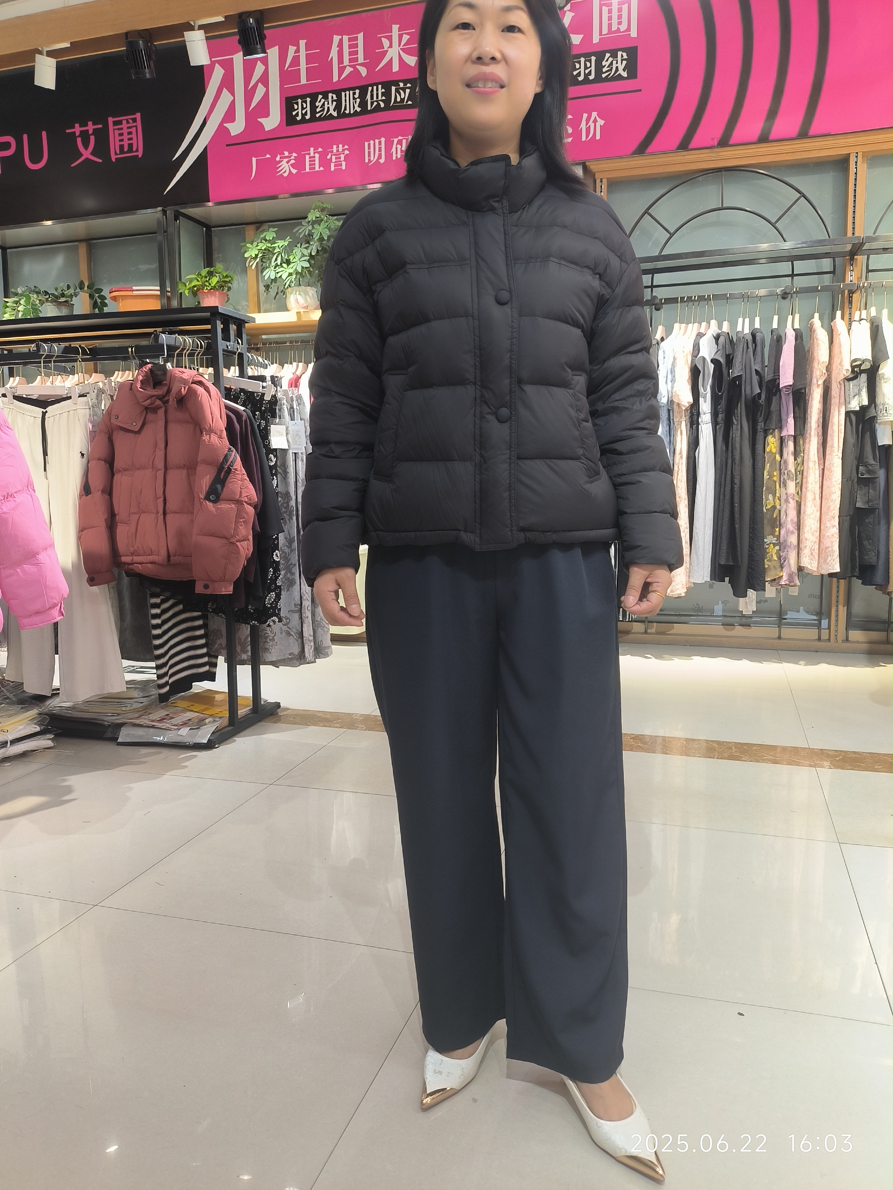 阿琅倚86121冬季新款羽绒短款修身款羽绒服时尚