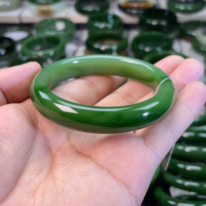 和田玉（碧玉）手镯未镶嵌