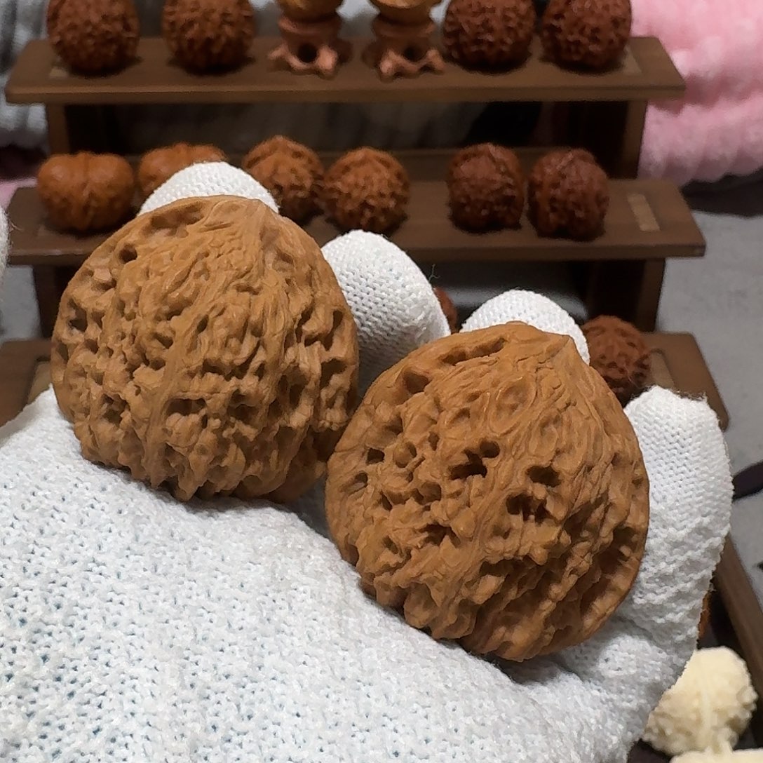 文玩核桃吊坠南疆石