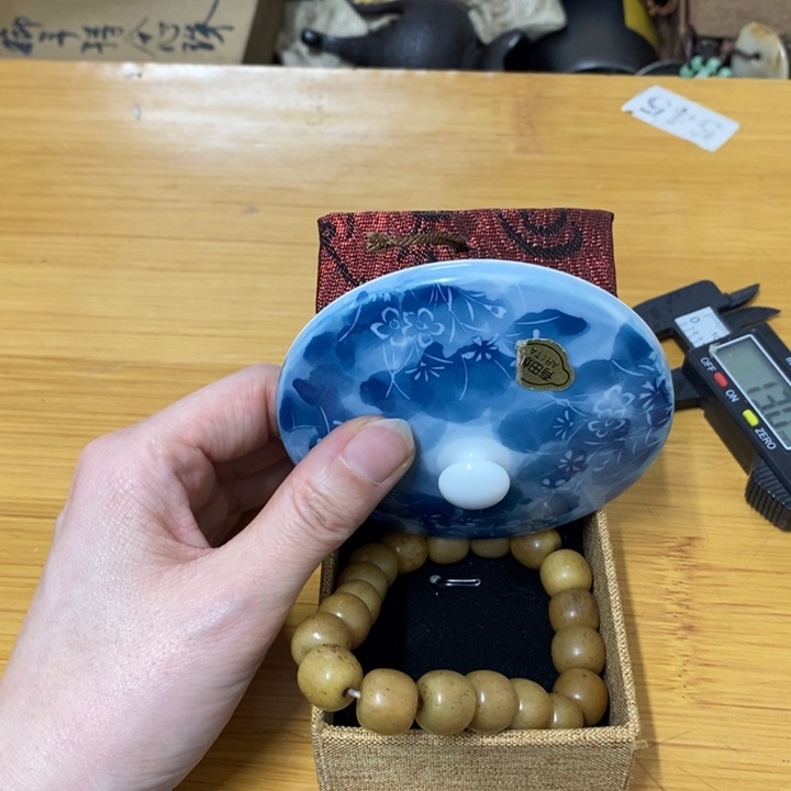 摆件中古工艺品一件