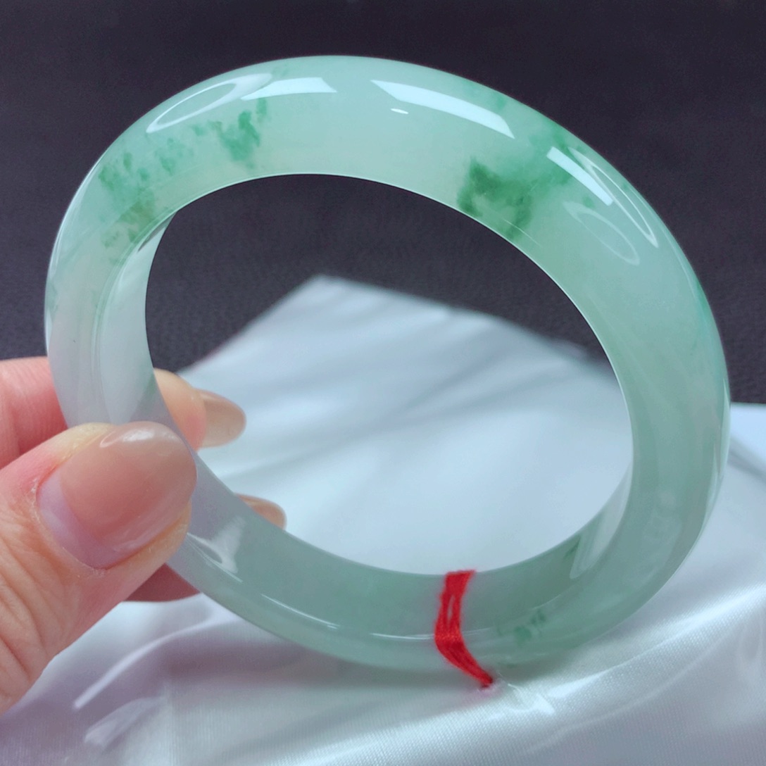 翡翠手镯未镶嵌手镯88