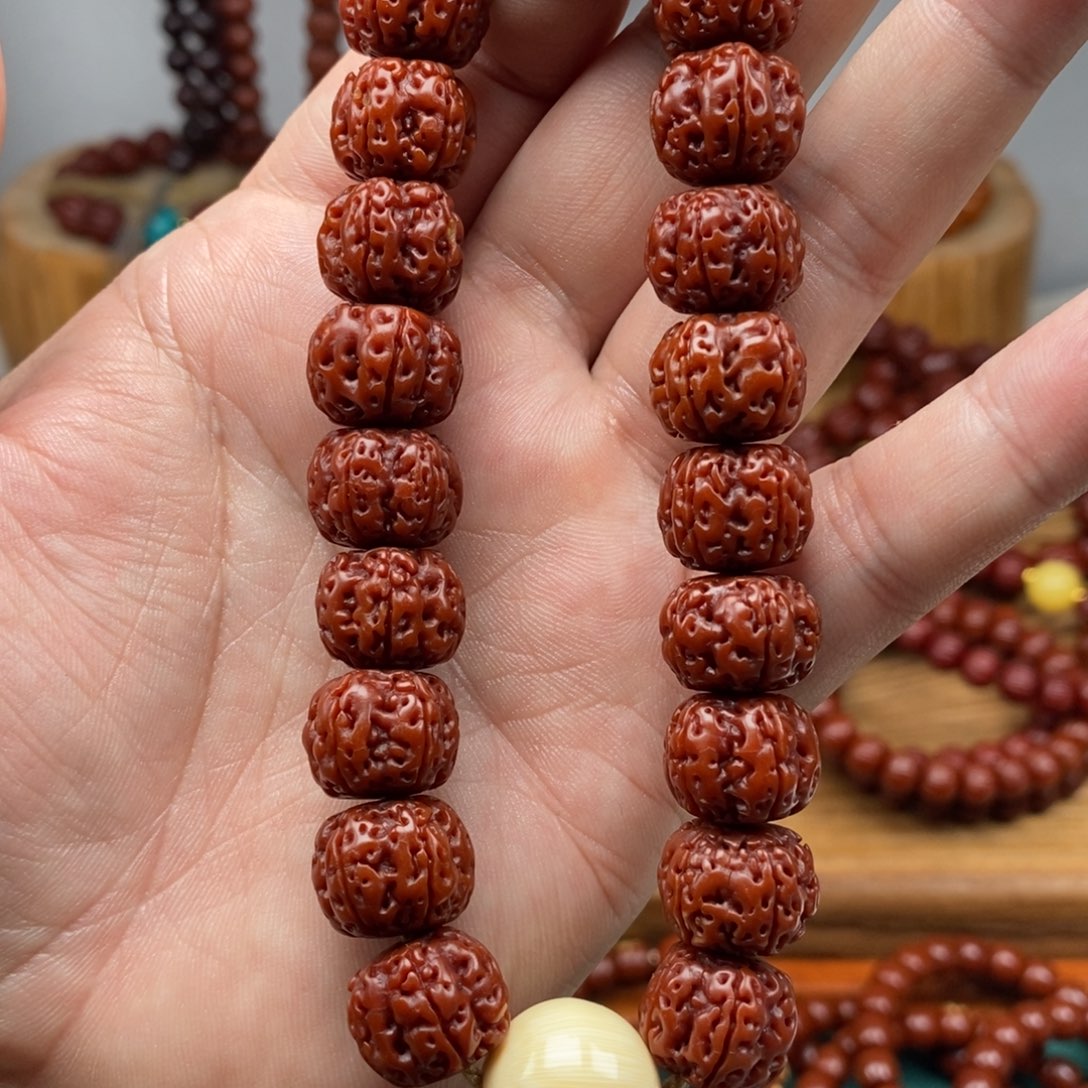 猴头核桃吊坠一代盘龙手持15