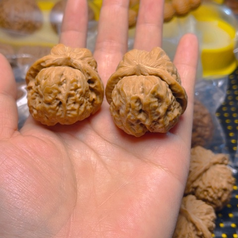 文玩核桃吊坠蛤蟆