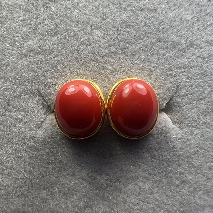 南红玛瑙18K金镶嵌耳钉