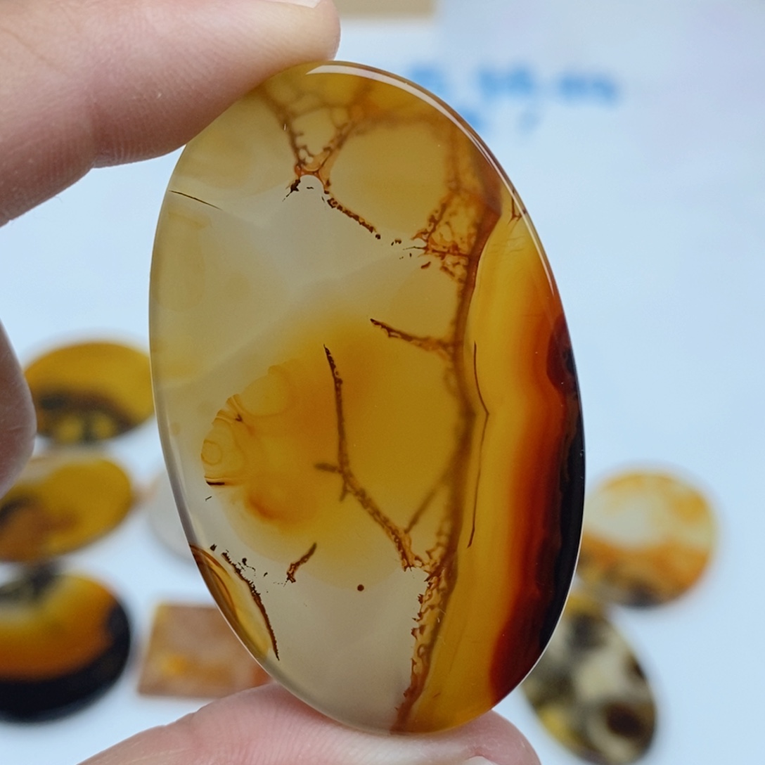 玛瑙/玉髓未镶嵌珠宝半成品