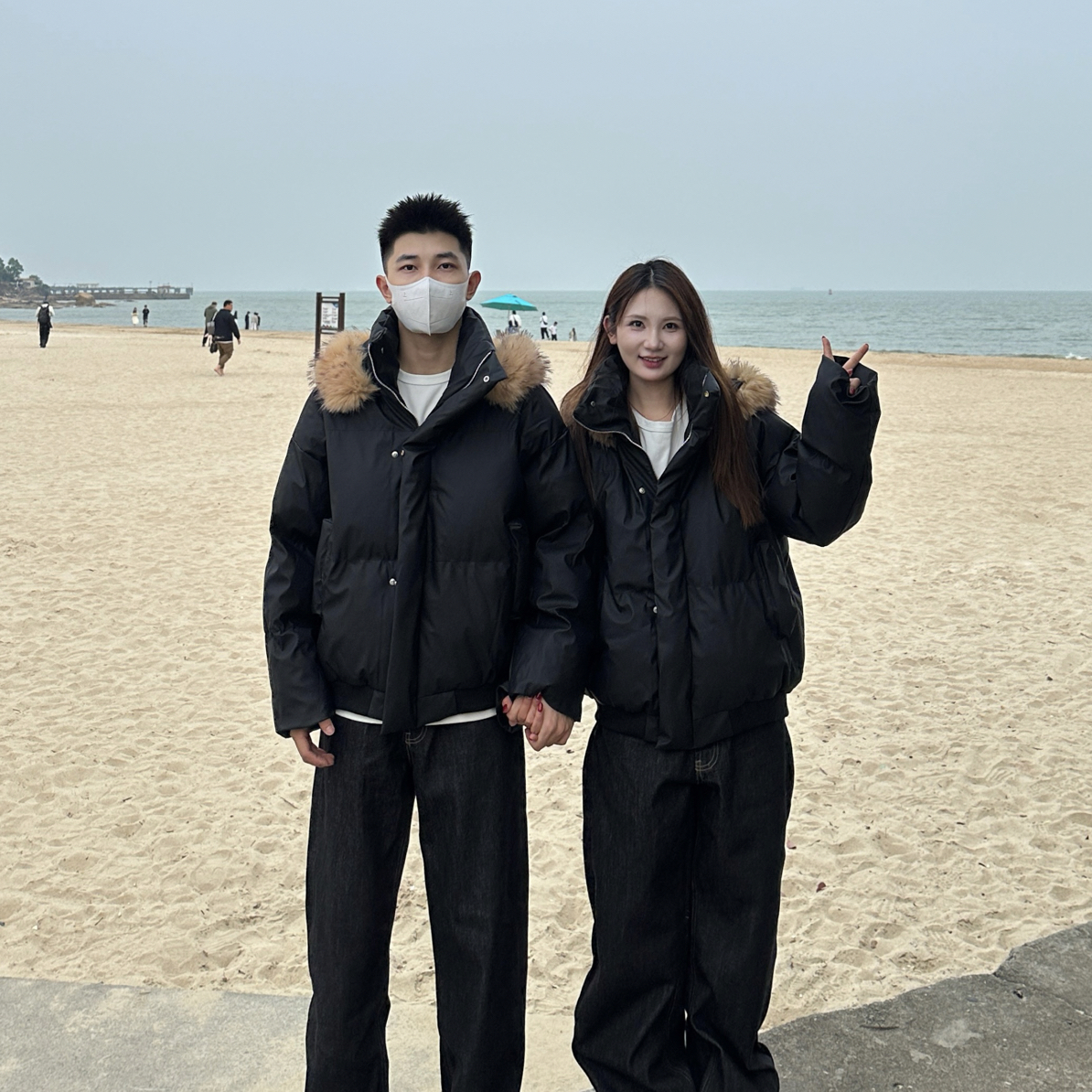 3KU夫妇冬季加厚保暖PU皮连帽大毛领外套棉服男女同款百搭棉衣666