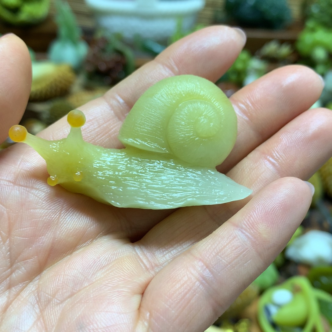 未镶嵌蛇纹石玉手把琬*