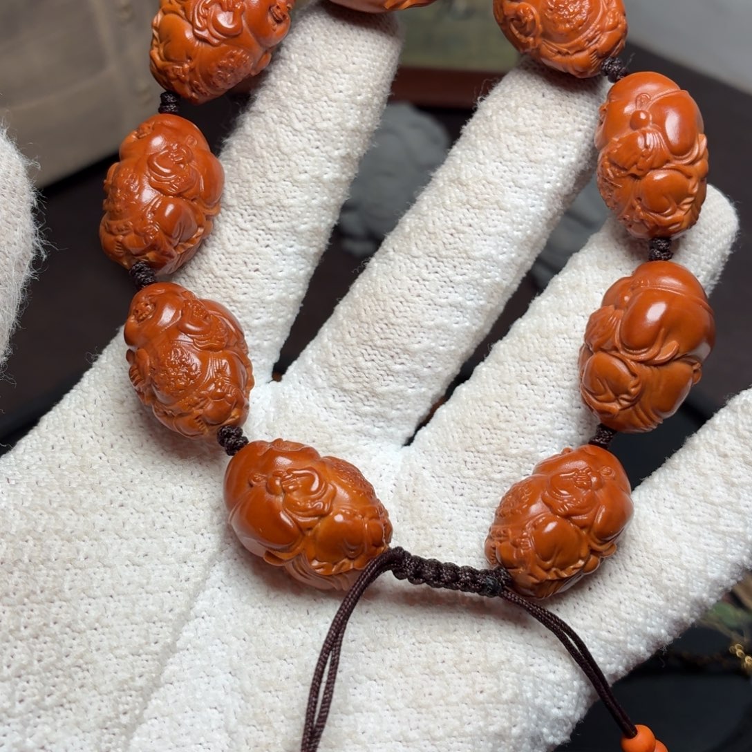 橄榄核手串八宝弥勒超红