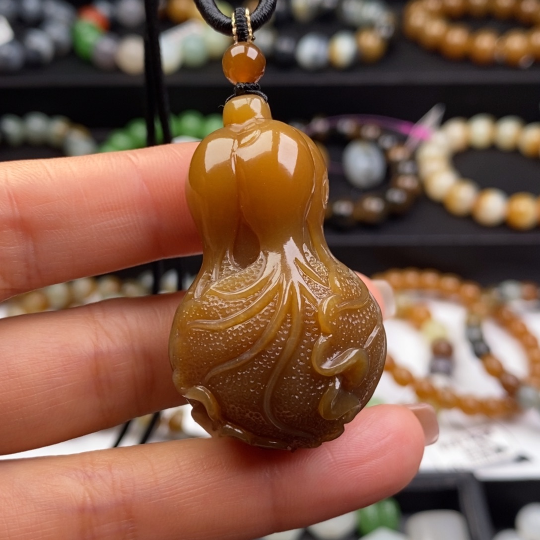 和田玉（糖玉）未镶嵌吊坠(不含链)