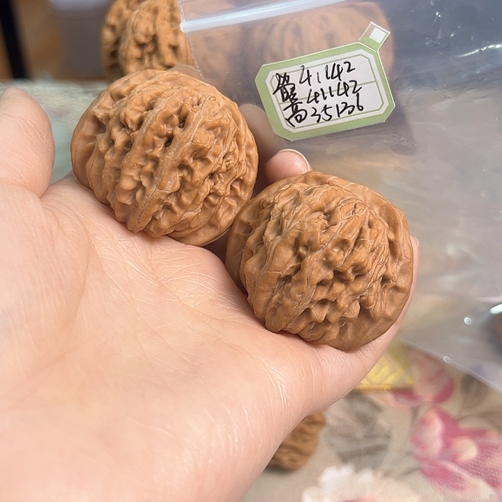 文玩核桃把件一代楼