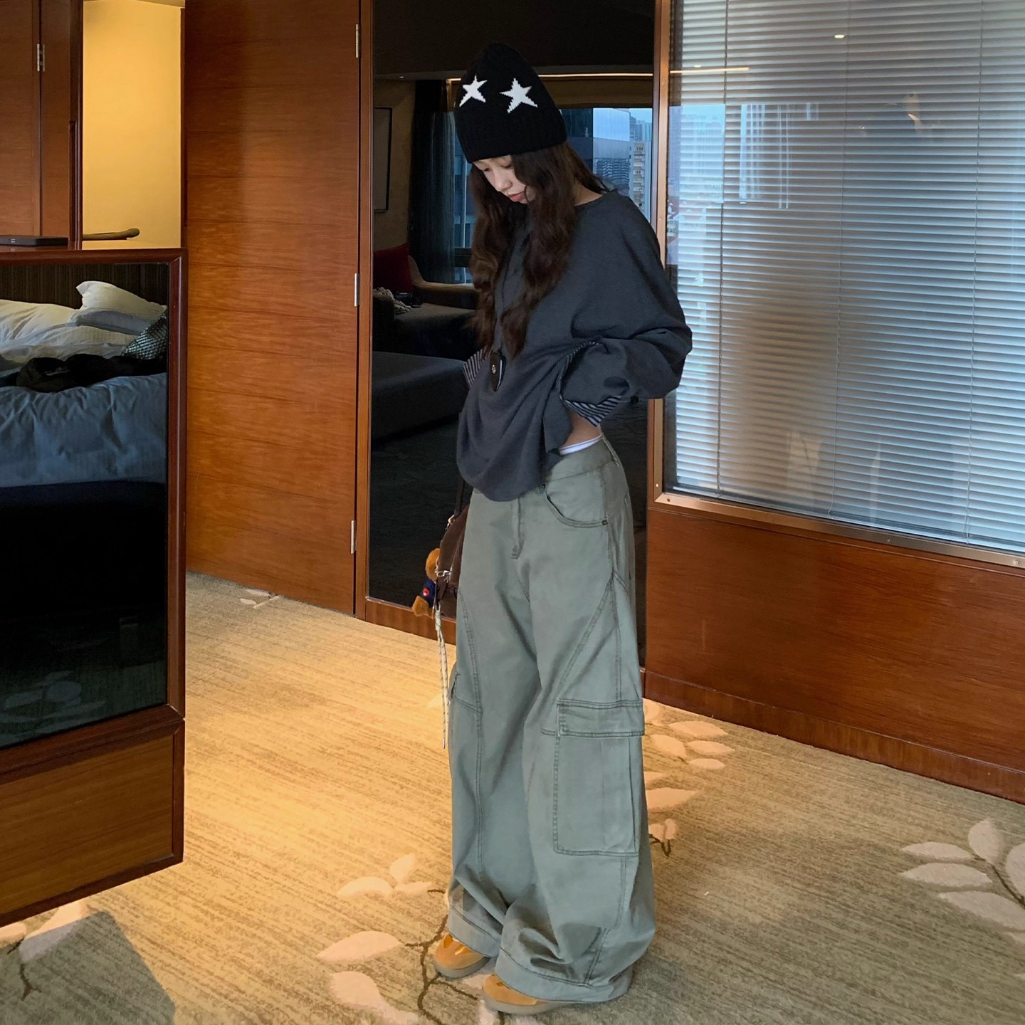 美式复古大口袋工装裤女秋季新款辣妹休闲裤低腰直筒宽松阔腿长裤