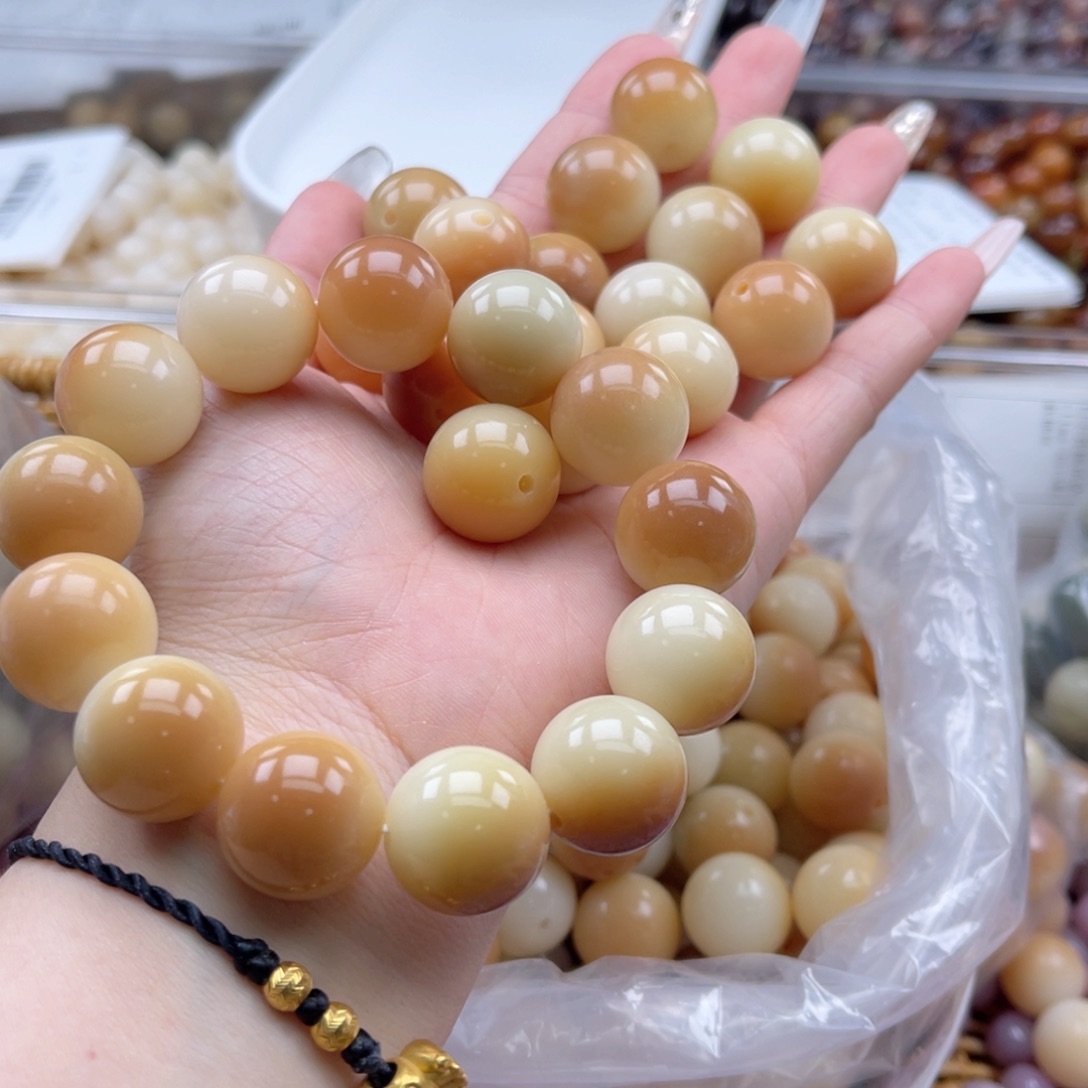 白玉菩提吊坠b微瑕18mm/15颗炭烧圆珠