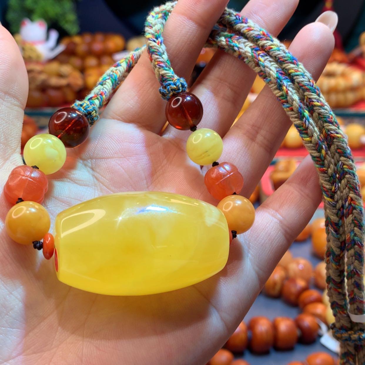 【闪购商品】蜜蜡吊坠(赠链)未镶嵌