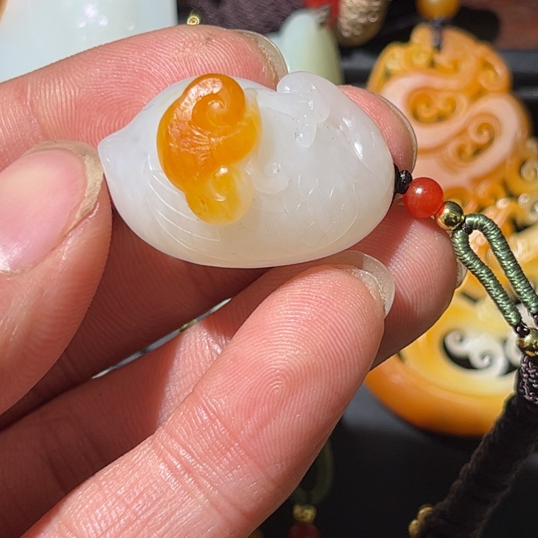 和田玉挂件未镶嵌开*