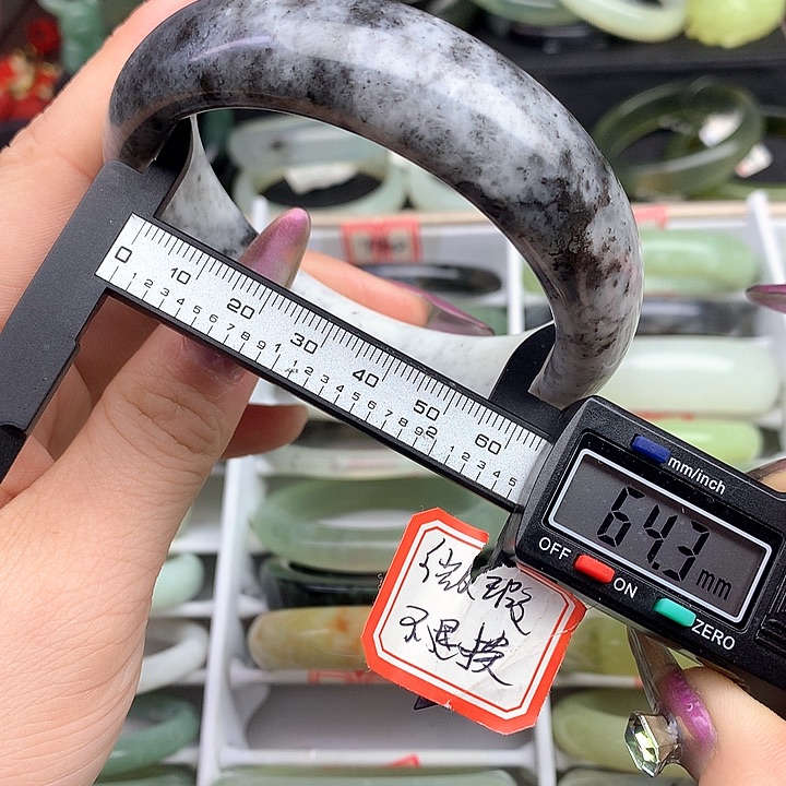 蛇纹石玉手镯未镶嵌733