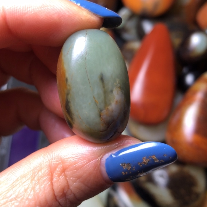 和田玉未镶嵌珠宝奇石