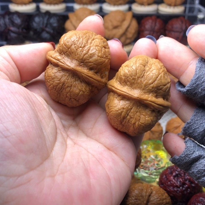 文玩核桃把件45方尊43尺