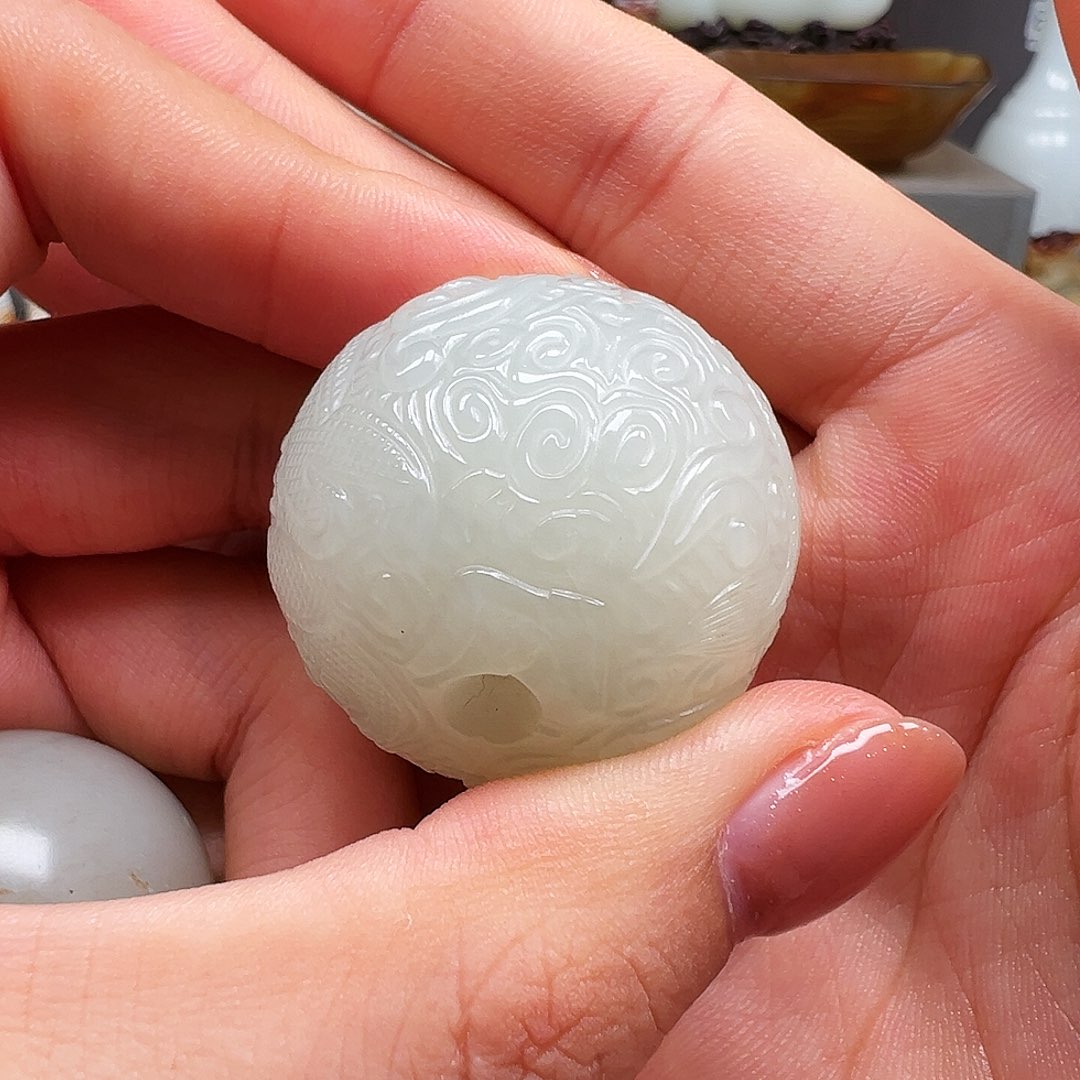 颈饰未镶嵌和田玉擎*柱