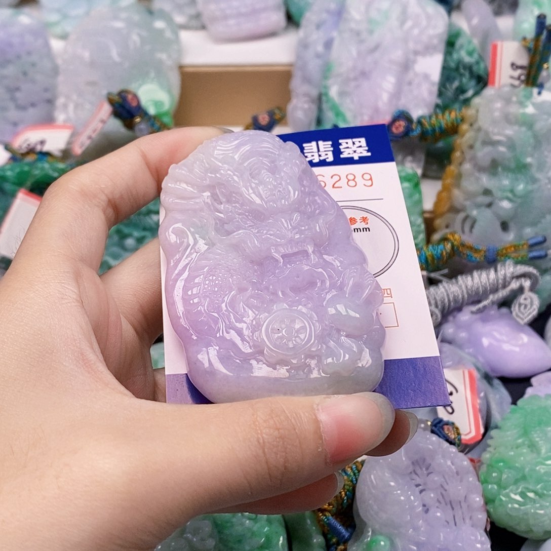 吊坠(不含链)未镶嵌翡翠景*