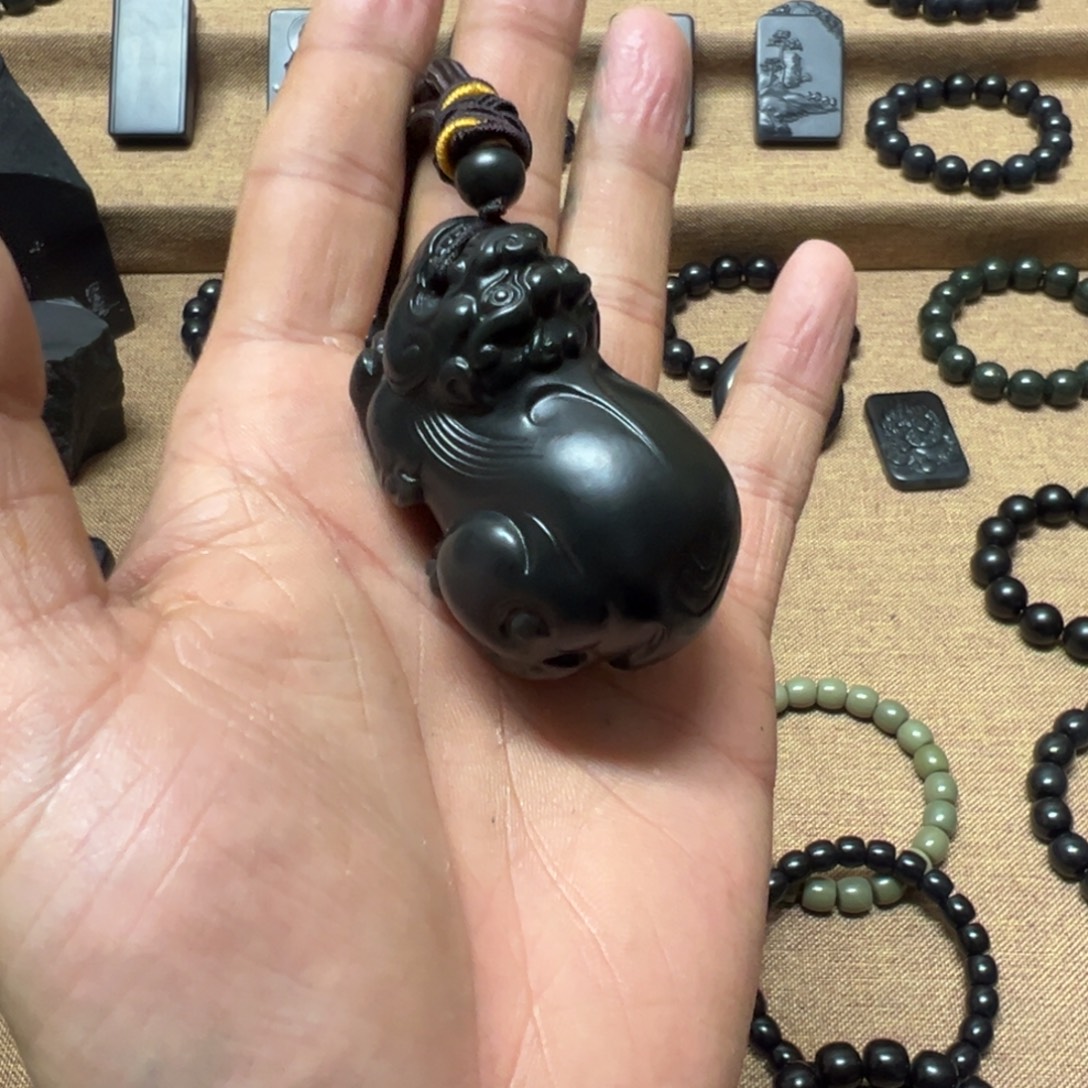 和田玉未镶嵌手链黑青貔貅