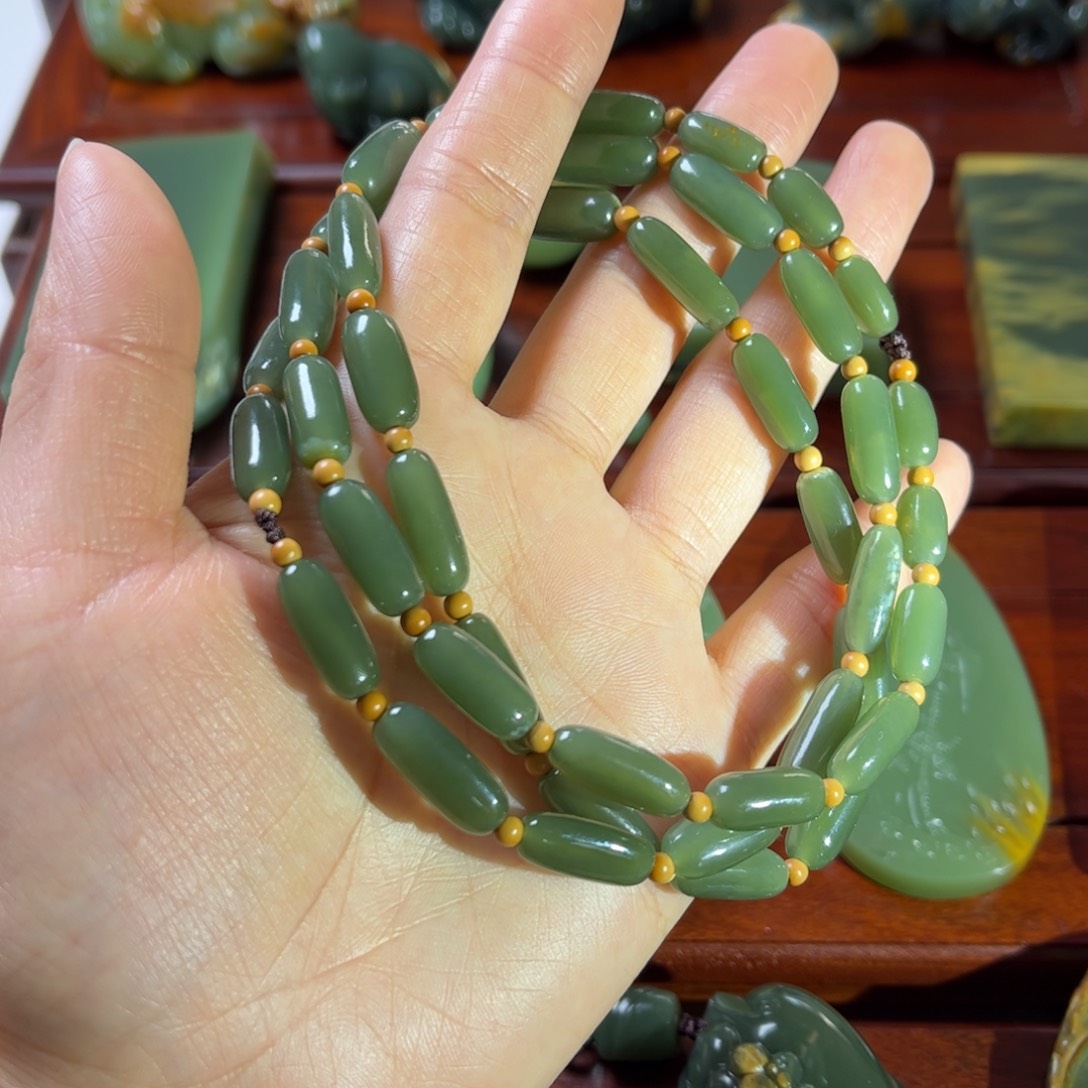 岫岩河磨玉（透闪石质玉）手串未镶嵌