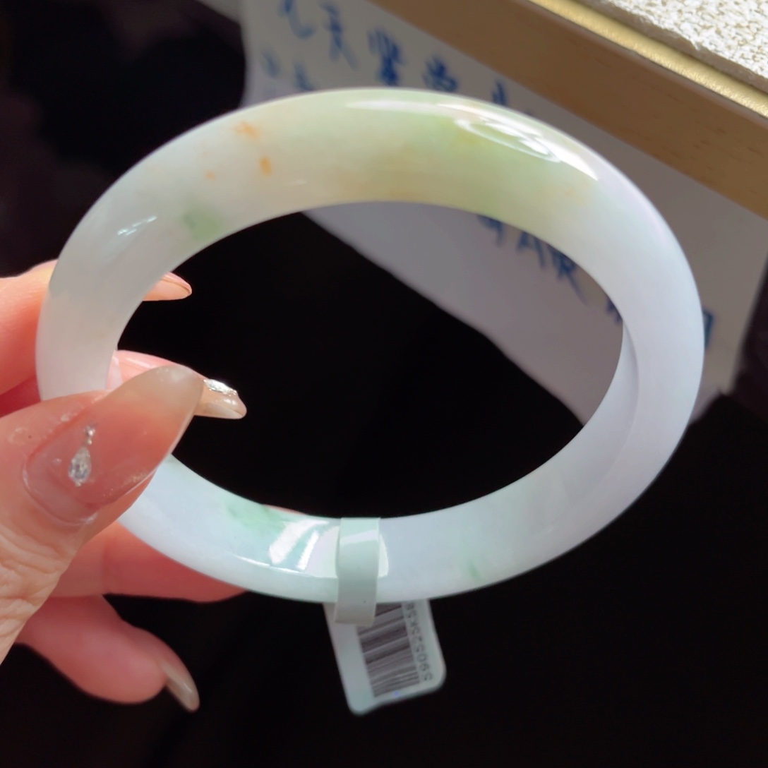 翡翠未镶嵌手镯手镯