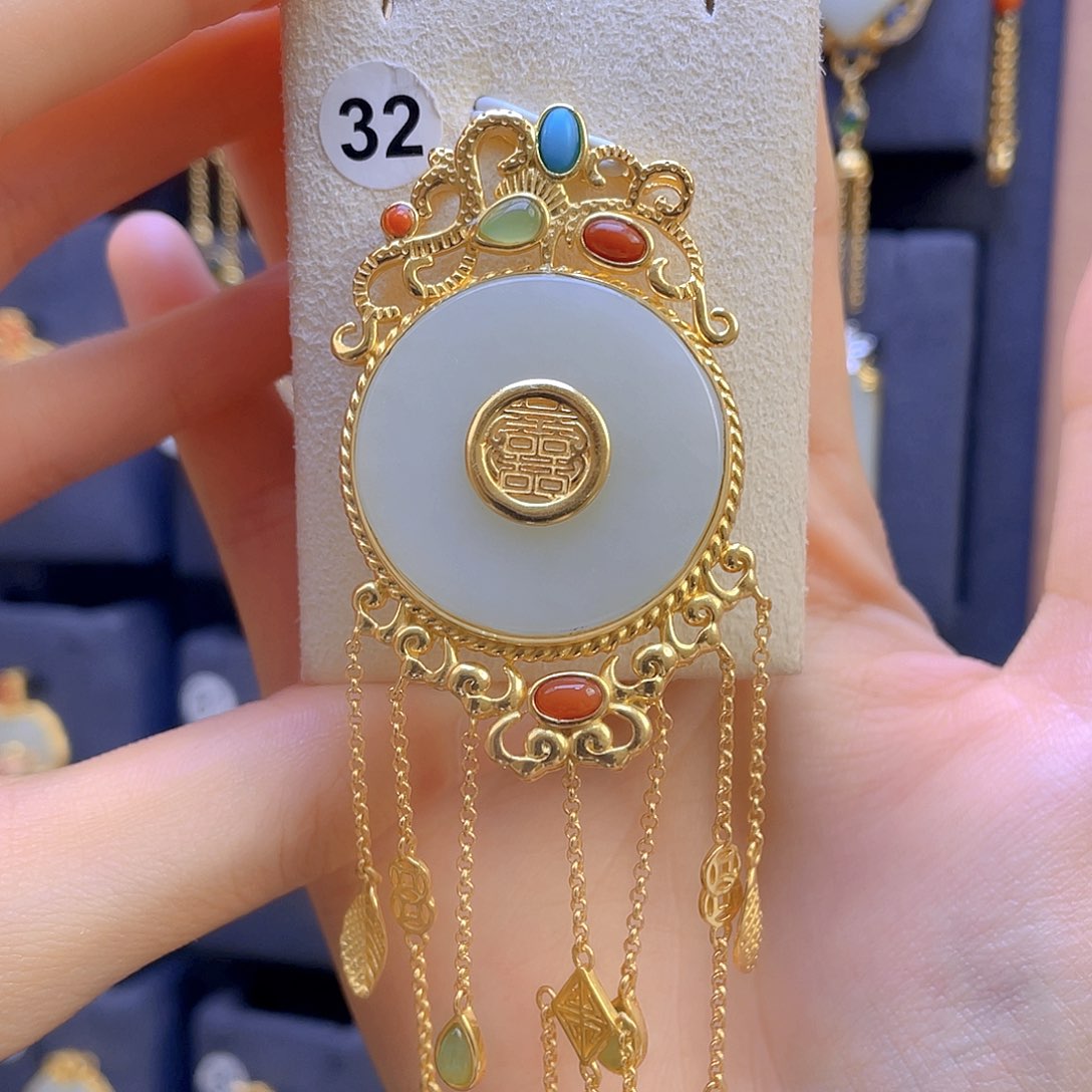 和田玉颈饰银S925镀金镶嵌