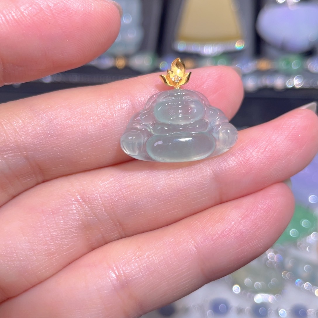 翡翠18K金镶嵌颈饰翡翠