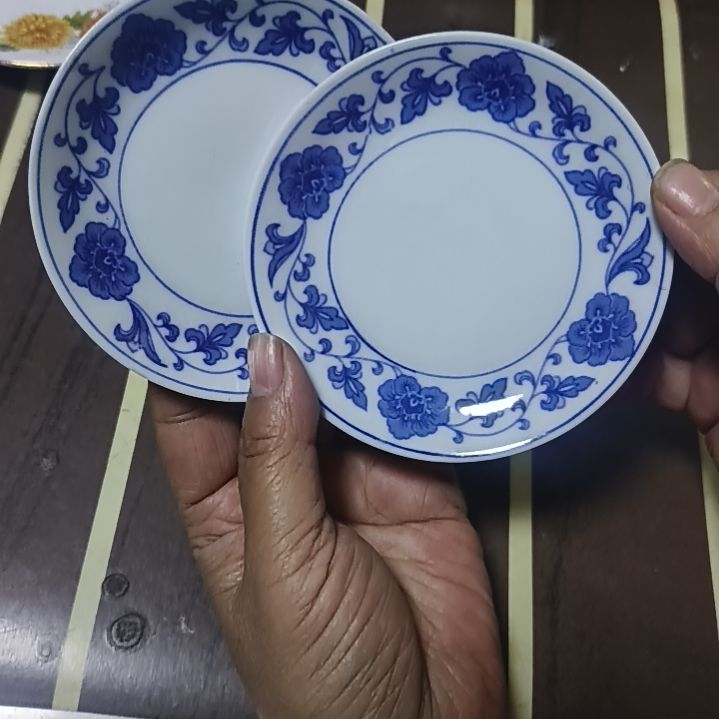 @*缠枝牡丹小碟，，