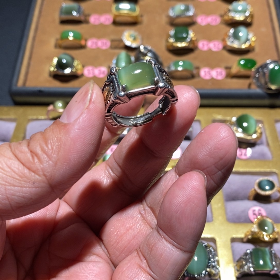 和田玉（碧玉）戒指未镶嵌