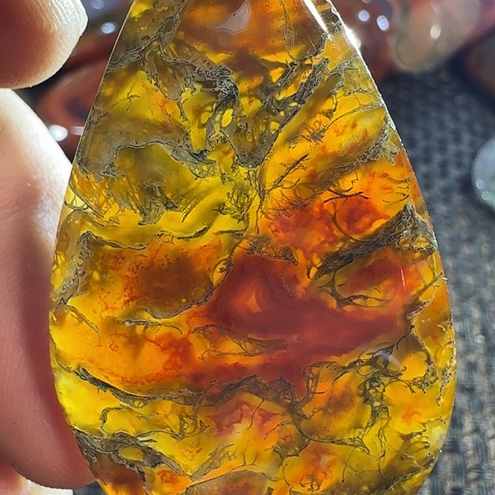 爱***丽玛瑙/玉髓未镶嵌颈饰