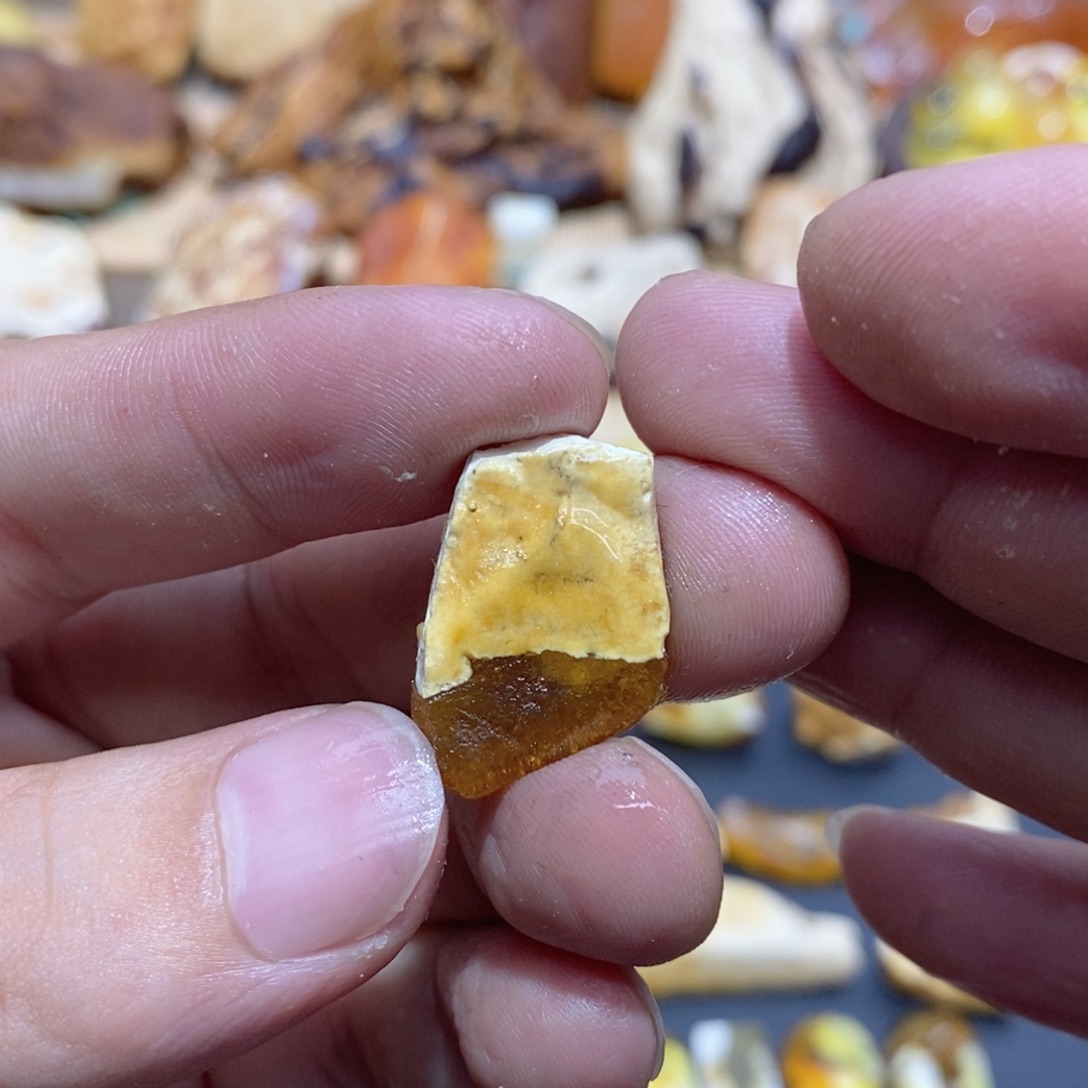 ****家定制琥珀蜜蜡原石定制