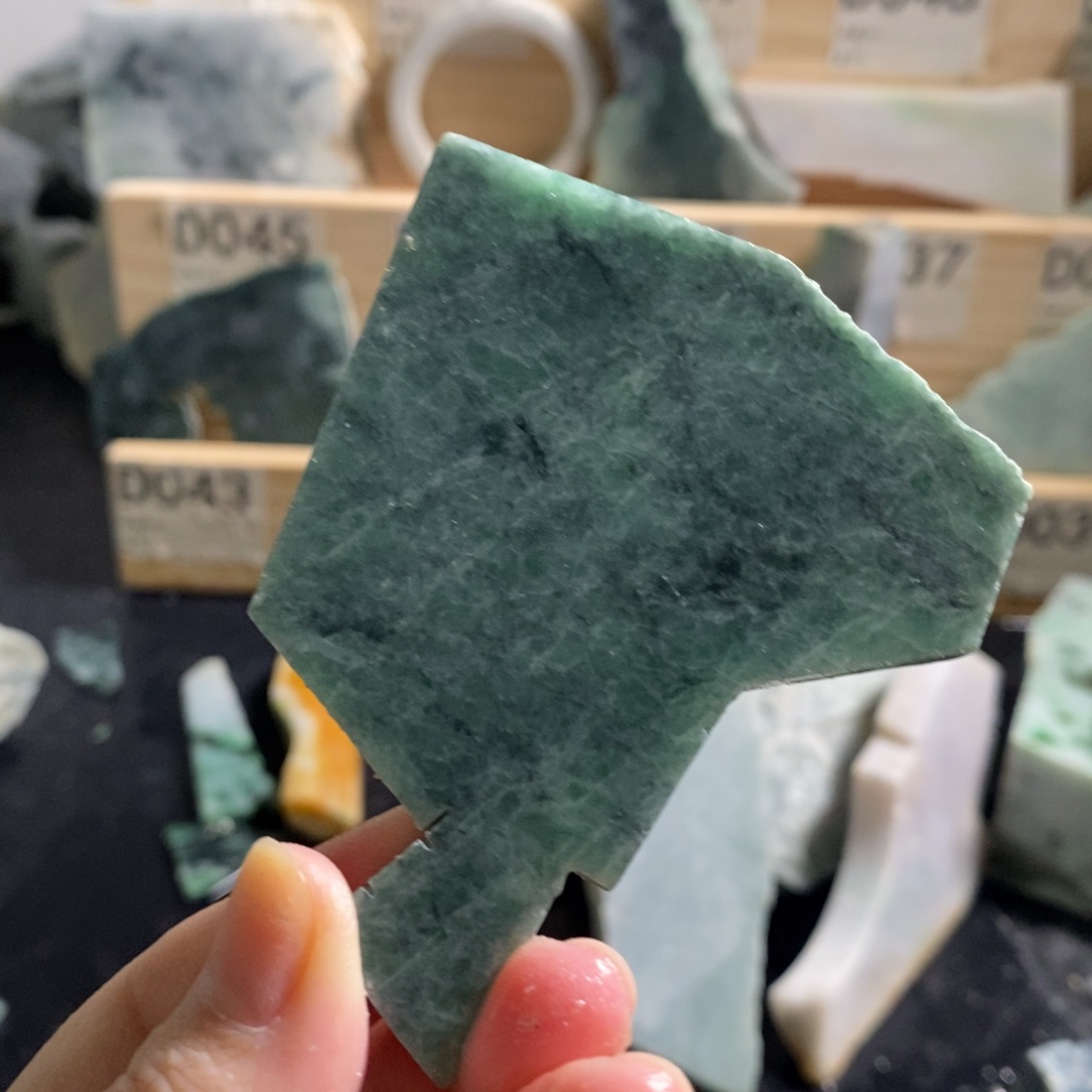 颈饰未镶嵌翡翠天然翡翠