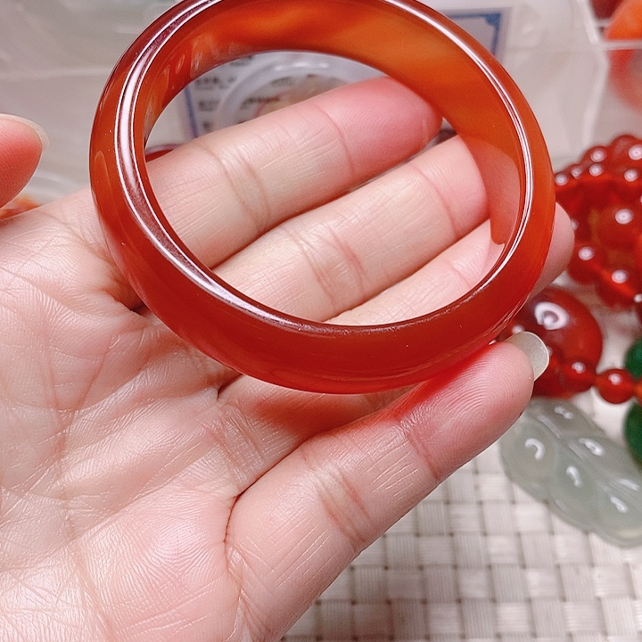 玛瑙/玉髓未镶嵌手镯