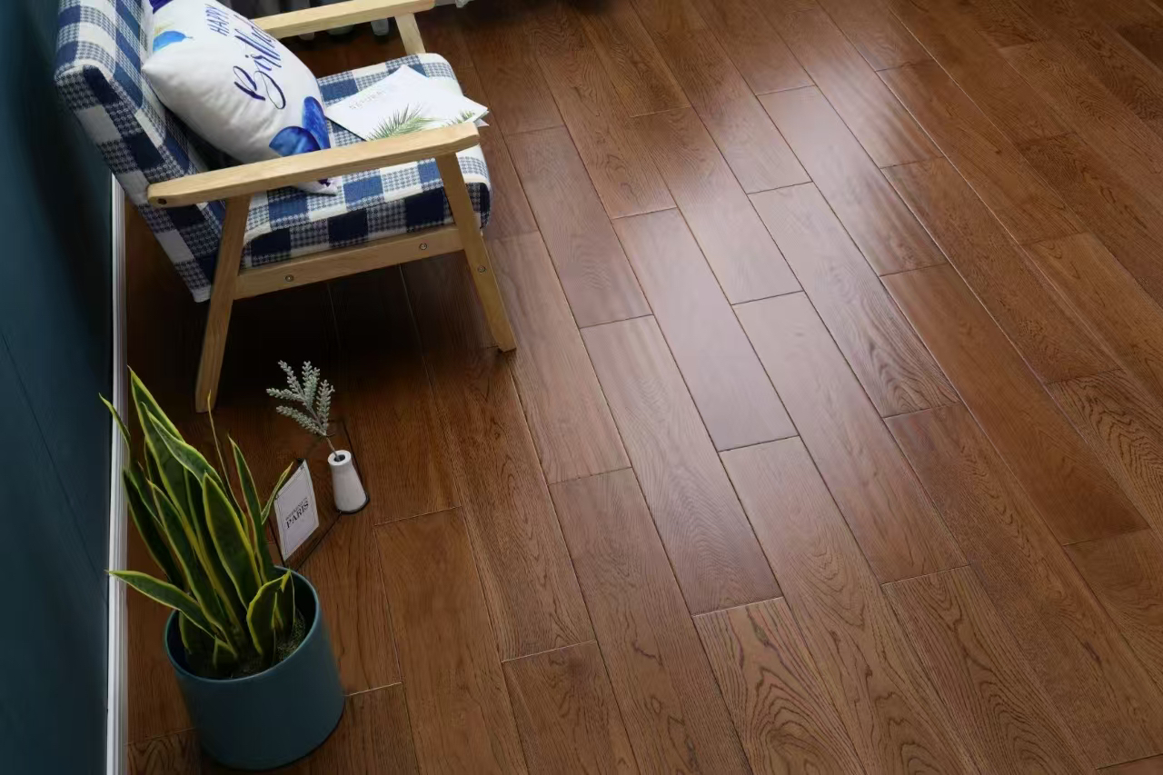 橡木纯实木黑胡桃色a板木地板浅灰色实木地板100%纯实木家用批发