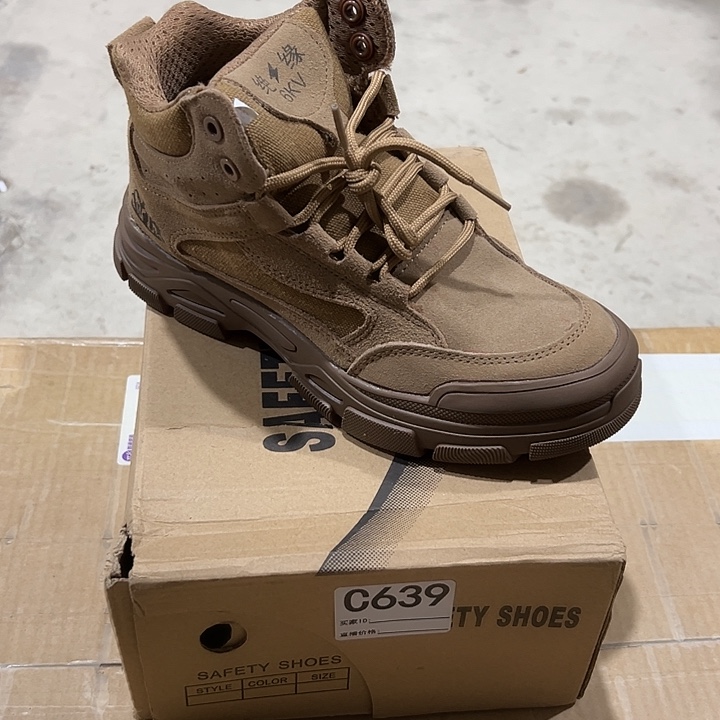 编码639号。39码防砸防刺劳保鞋。