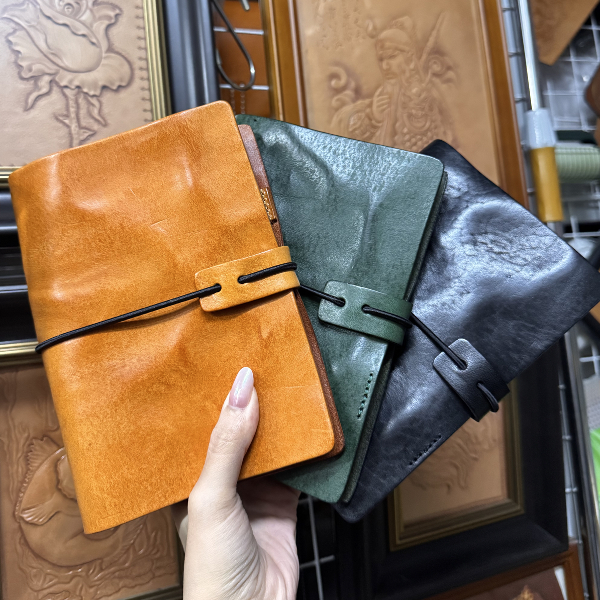 【新品】超厚牛皮头层植鞣A5笔记本带扣皮面记事本
