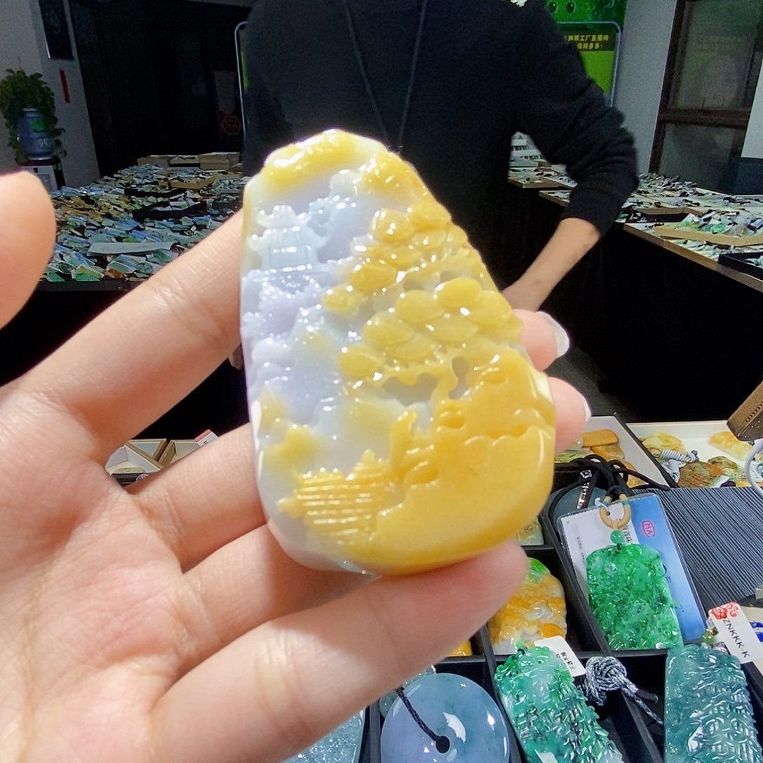 颈饰未镶嵌翡翠翡翠