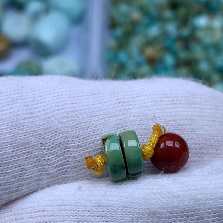 南红玛瑙未镶嵌珠宝奇石