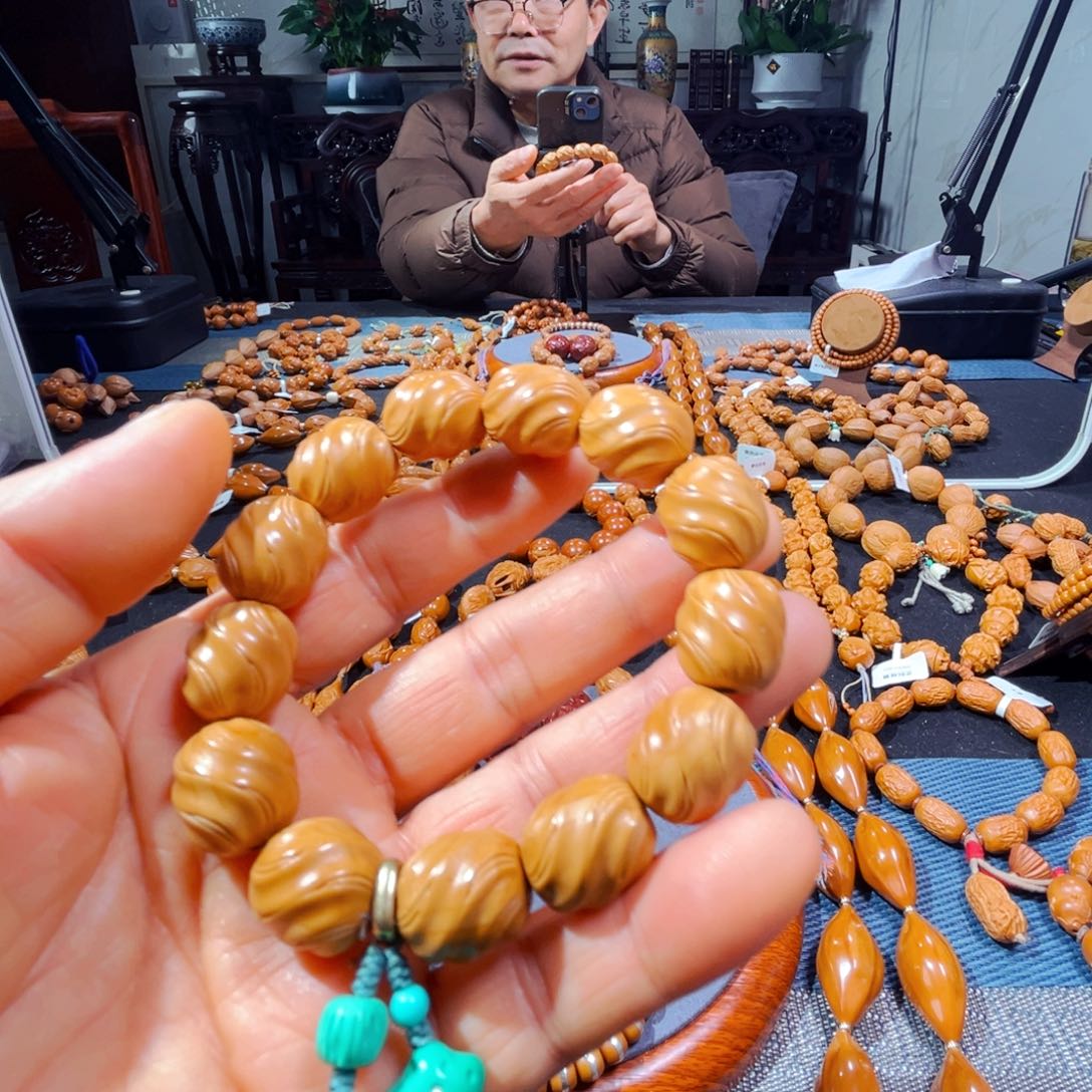 橄榄核吊坠新人在这里