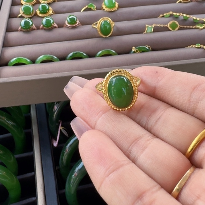 和田玉（糖玉）戒指未镶嵌