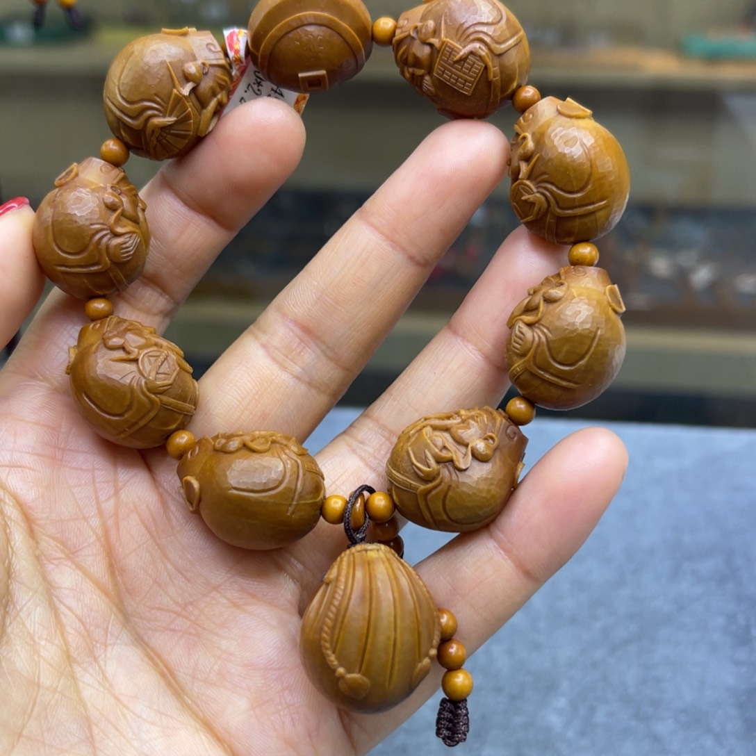 吊坠橄榄核财源滚滚