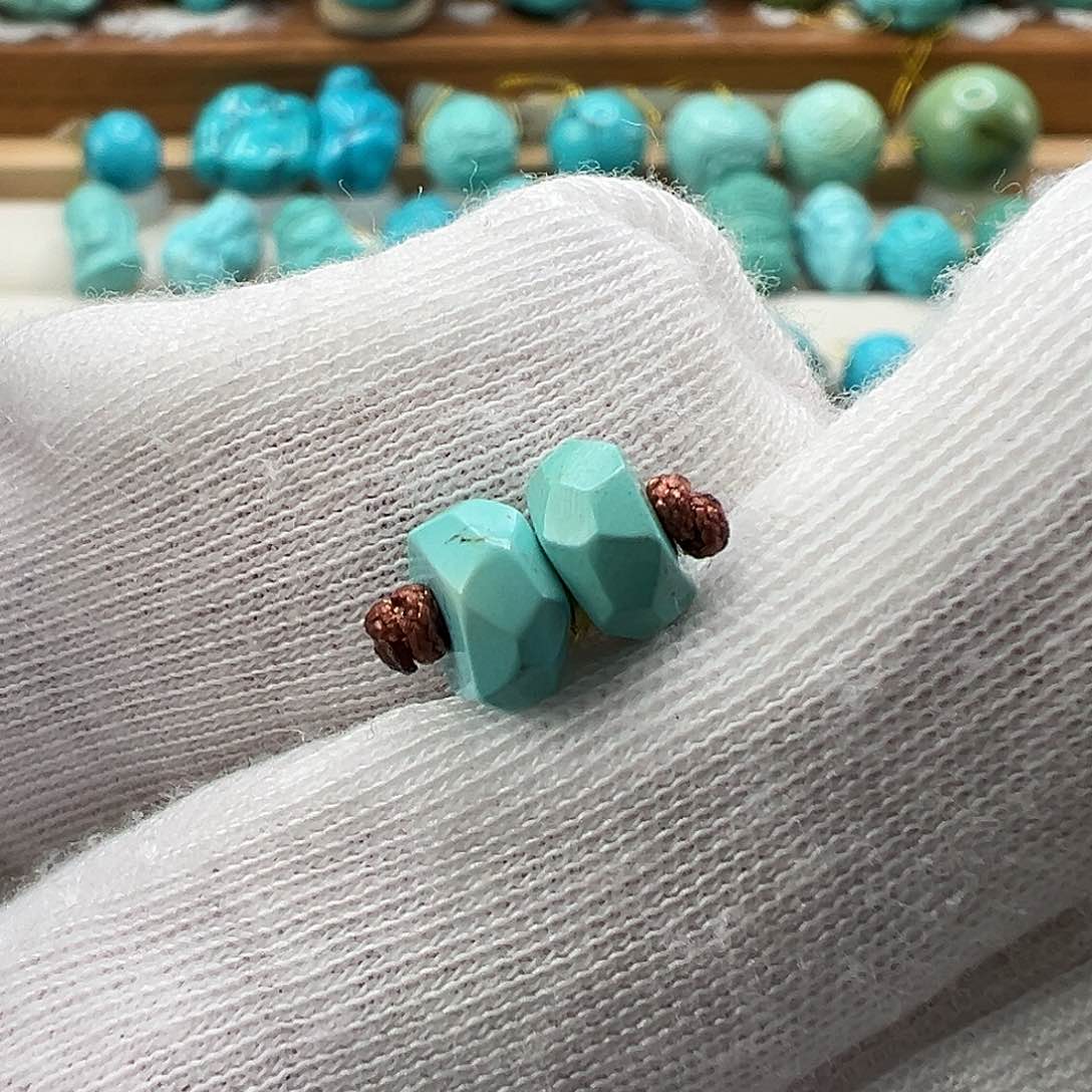 绿松石配饰未镶嵌