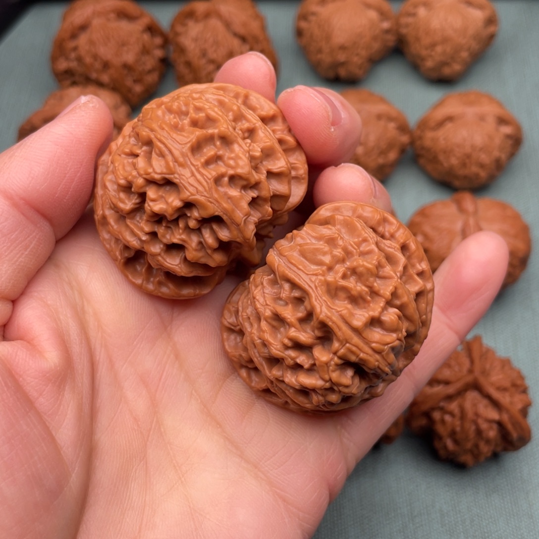 皮***丘文玩核桃把件42全品毕业球苹果