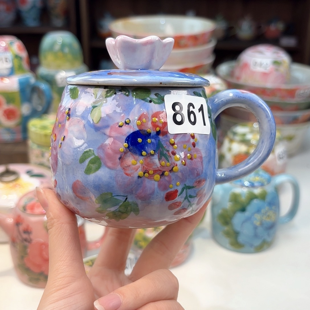 瓷片兔兔好可爱呀