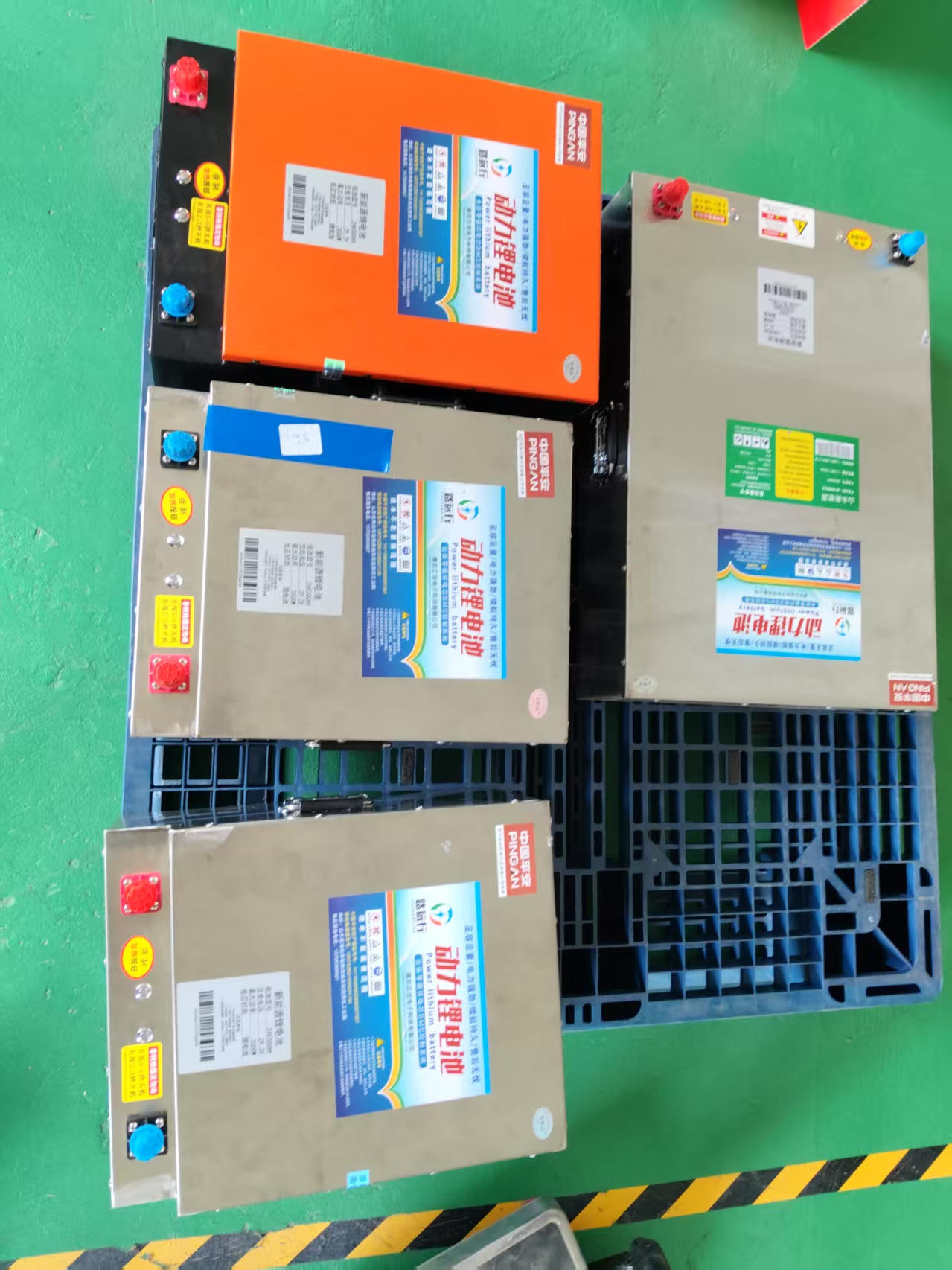 72VX系列磷酸铁锂货车启动带空调储能电池户外电池货车锂电